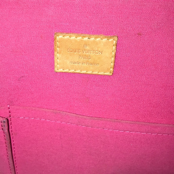 Louis Vuitton Pink Monogram Vernis Leather Bag - Picture 3 of 3